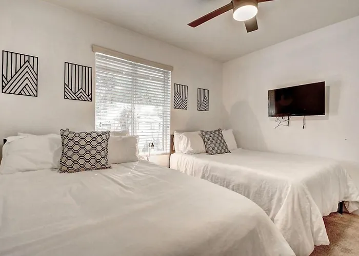 Holiday home Scottsdalestays 6br-pool-spa-theater-events-golf.